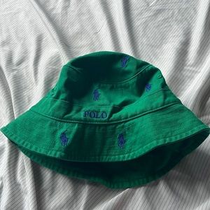 Green polo bucket hat